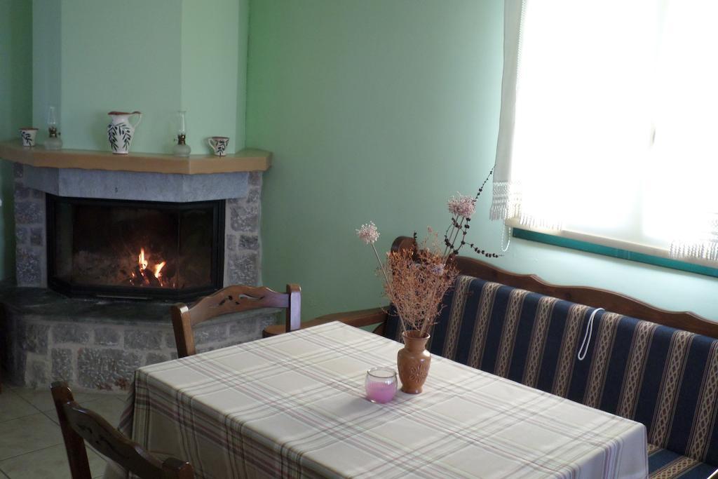 Apartmán To Asteri Avgonima Pokoj fotografie